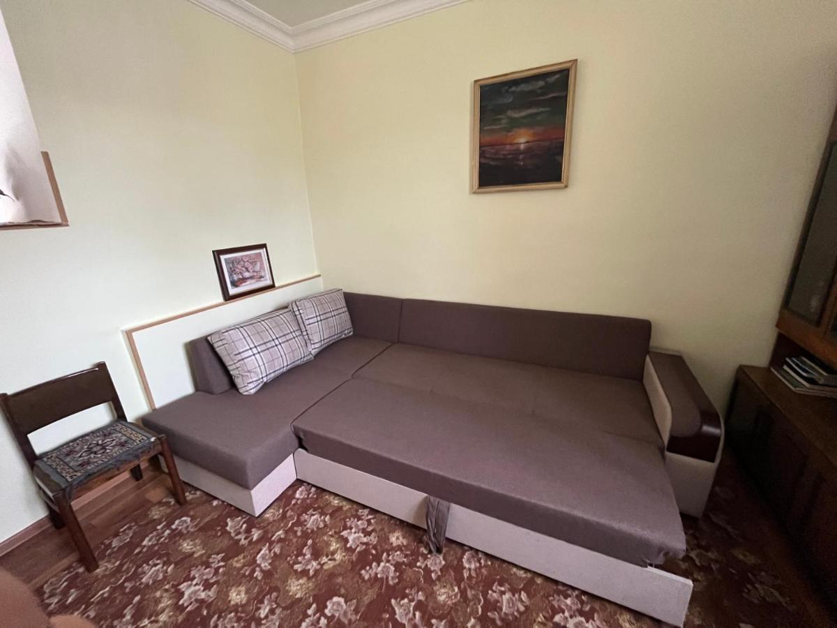 Bed and Breakfast Inexpensive House Wanadsor Exterior foto